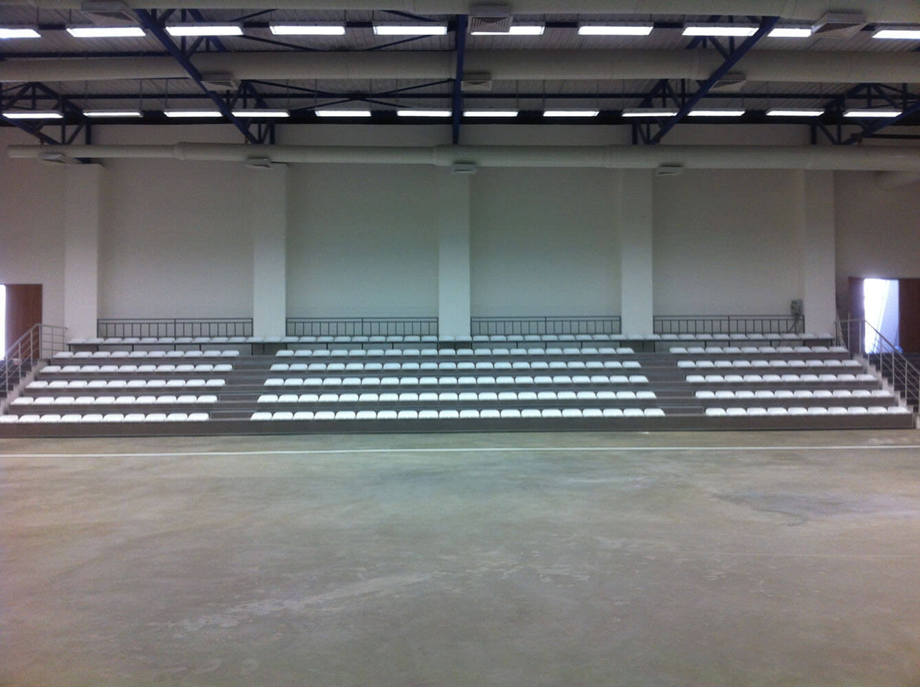 kiralik_teleskopik_tribun_portatif_estribun_tribunimalati_teleskopiktribunimalati_telskopiktribunyapimi_tribunyapimi_tiribun_kiraliktribun (a8) (1).JPG